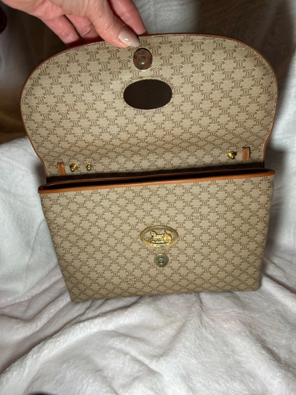 345. Vintage CELINE Macadam PVC and leather beige shoulder bag w/coa - Picture 6 of 14